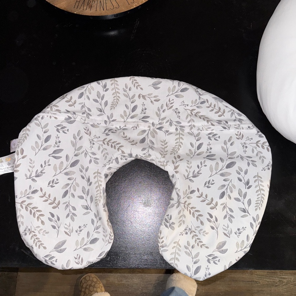 Boppy Cover - Picture 2 of 2